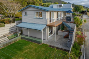 Scenic on Selwyn - Akaroa Holiday Home